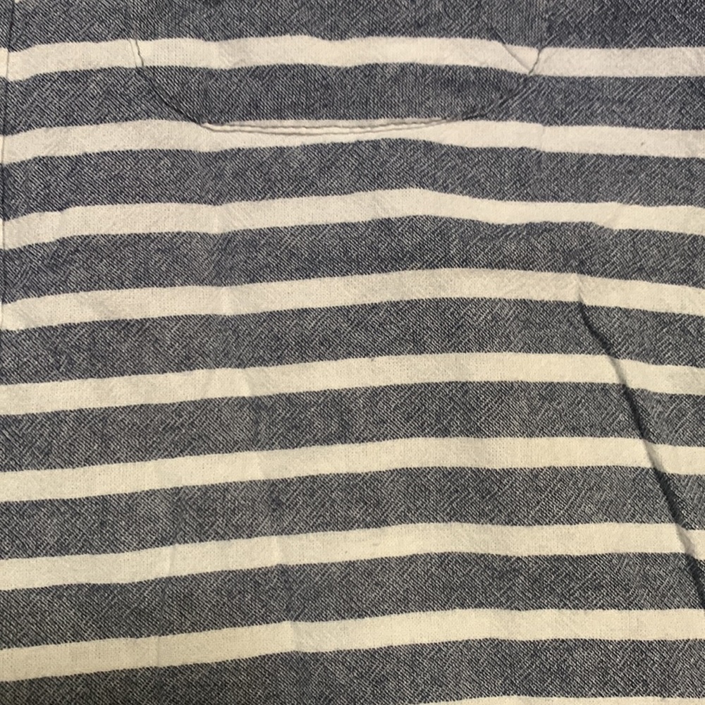Short sleeve collared button down, medium - Picture 3 of 4